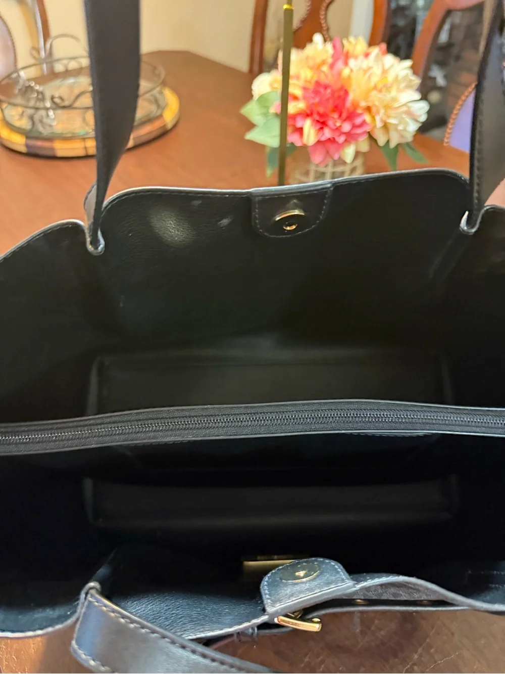 Michael Kors signature Emilia large black tote shoulder bag